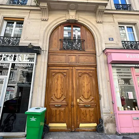 Bastille Bercy Gare De Lyon Climatisee 9m2 Idéal 1 Pers ,max 2 Pers *