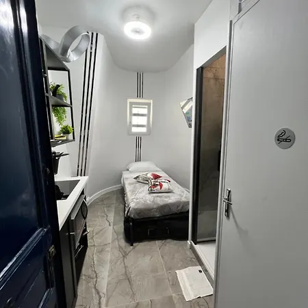 Appartamento Bastille Bercy Gare De Lyon Climatisee 9m2 Idéal 1 Pers ,max 2 Pers Parigi