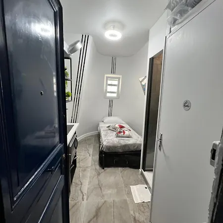 Bastille Bercy Gare De Lyon Climatisee 9m2 Idéal 1 Pers ,max 2 Pers * Parigi